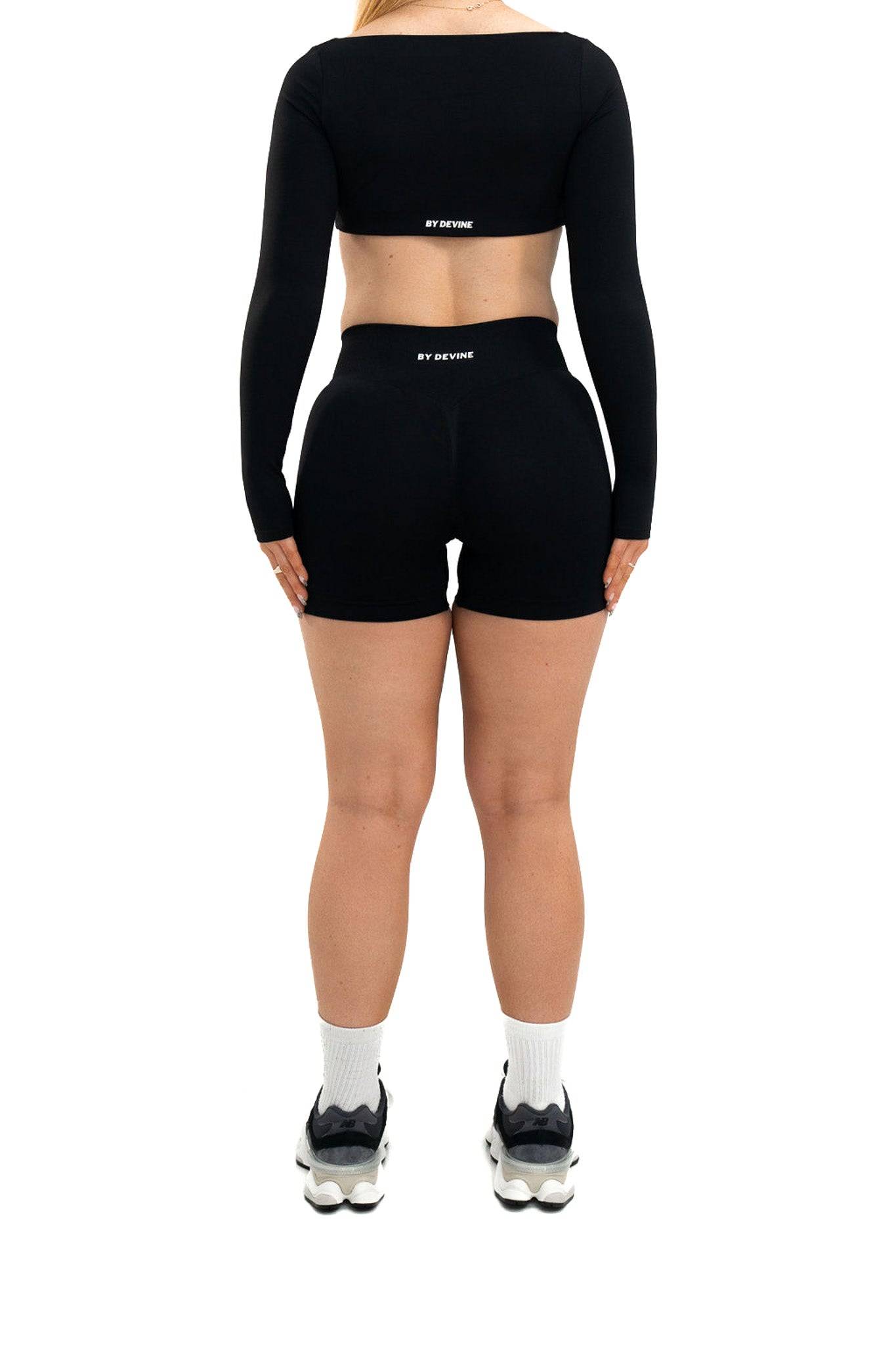 Evolve Seamless Scrunch Shorts - Ebony Black - by devine co