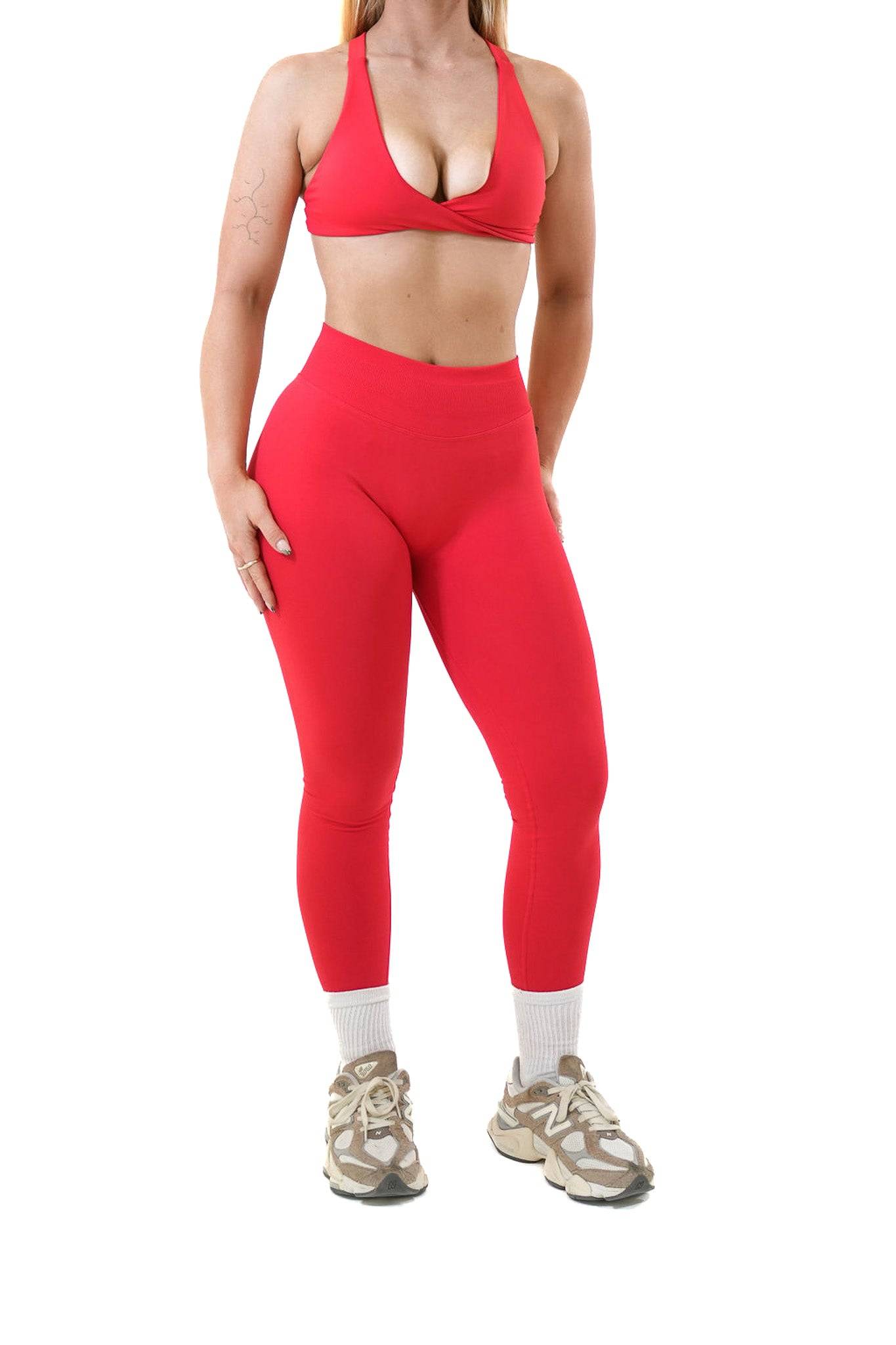 Evolve Seamless Scrunch Leggings - Ruby Red - by devine co