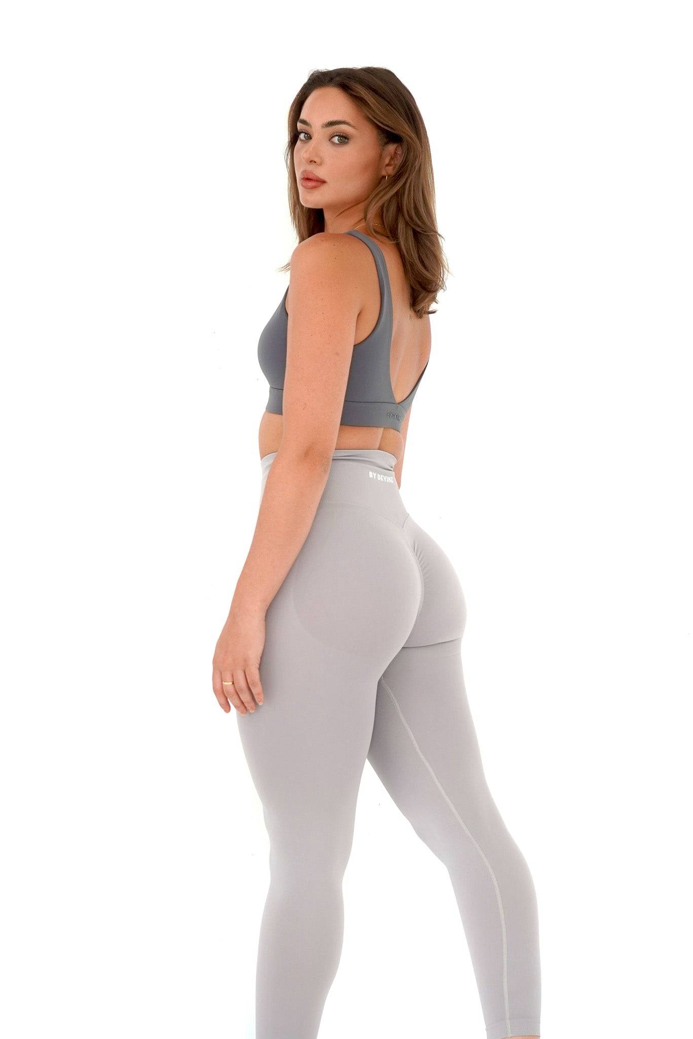 Seamless Sculpt Leggings - Light Grey - by devine co